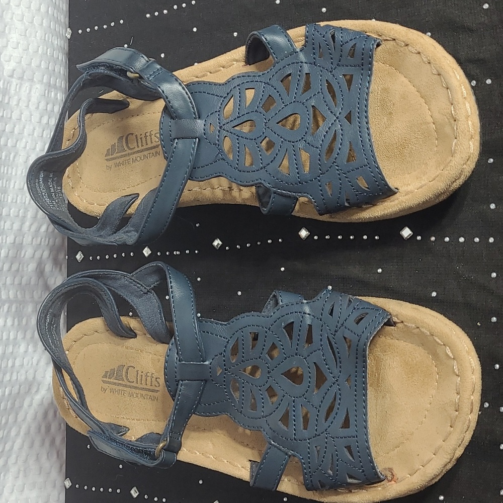 Women's Sandals--Cliffs Chambray by White Mountain Size 8.5